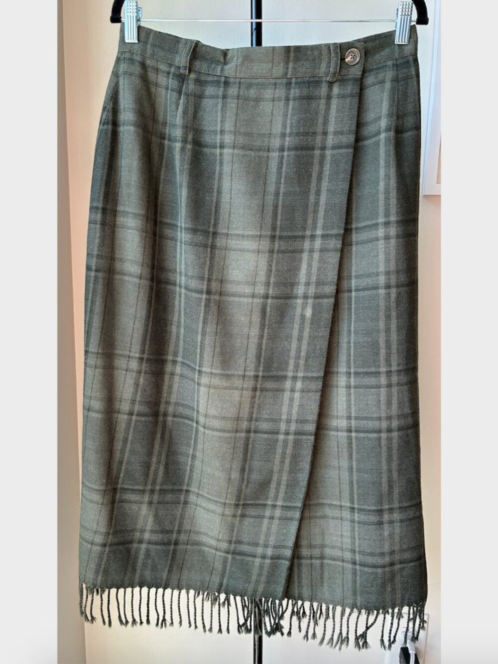 Lauren Ralph Lauren Vintage Wool Petite Plaid Wrap Midi Skirt with Fringe-Sz 8P